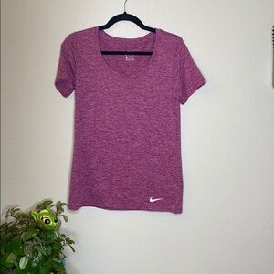 Nike Tee Shirt Women’s Small